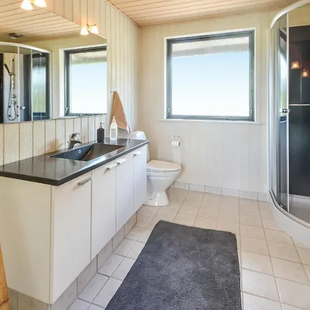 Nice In W/ Wifi And 3 Bedrooms