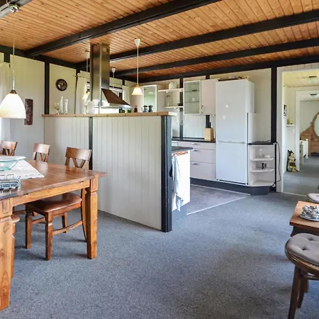 Ferienhaus Nice In W/ Wifi And 3 Bedrooms Vinderup